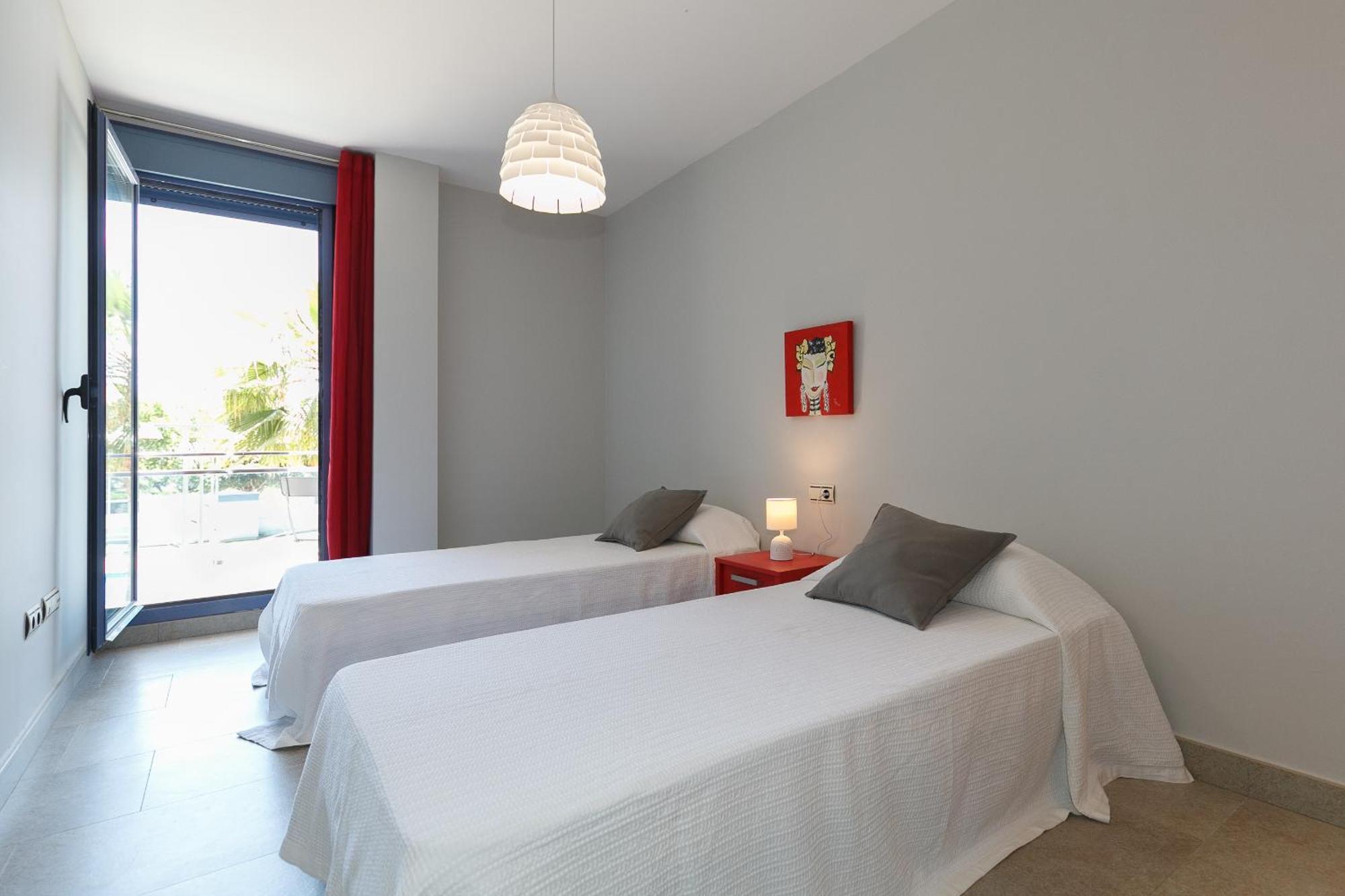 Uhc Mar Augusta Family Complex Apartment Cambrils Room photo